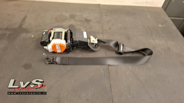 Mercedes CLA Tendeur de ceinture droit