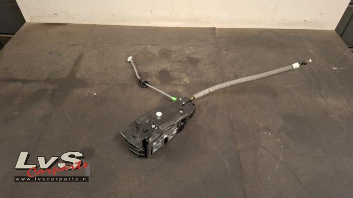 Mercedes CLA Deurslot Mechaniek 4Deurs rechts-achter