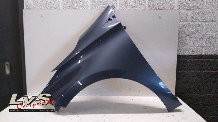 Renault Zoe Front wing, left