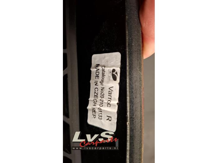 Baklykta, höger från en Volkswagen Caddy III (2KA,2KH,2CA,2CH) 2.0 TDI 16V 2014