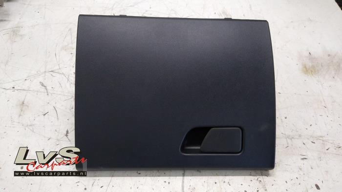 Ford Fiesta Dashboardkastje