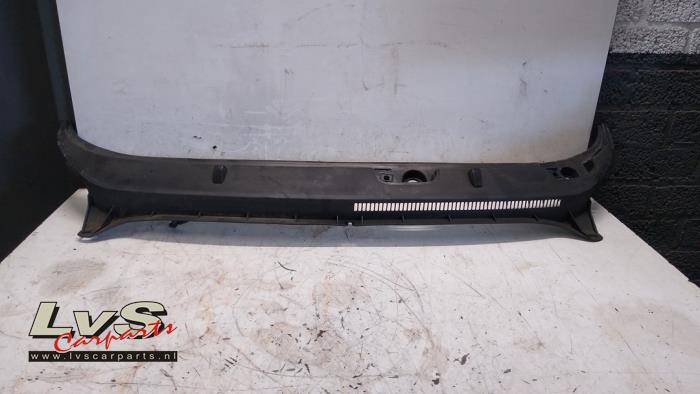 Ford KA Cowl top grille