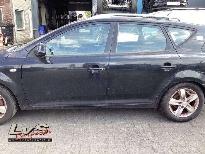 Kia Ceed Tür 4-türig links hinten