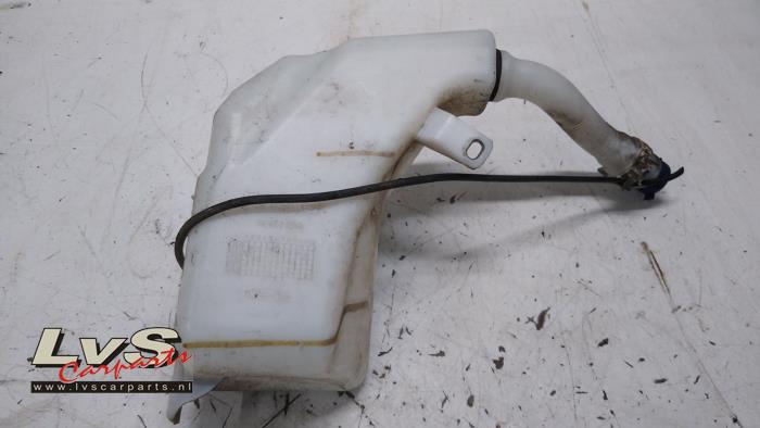 Iveco New Daily Front windscreen washer reservoir