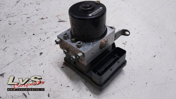 BMW 1-Serie ABS pump