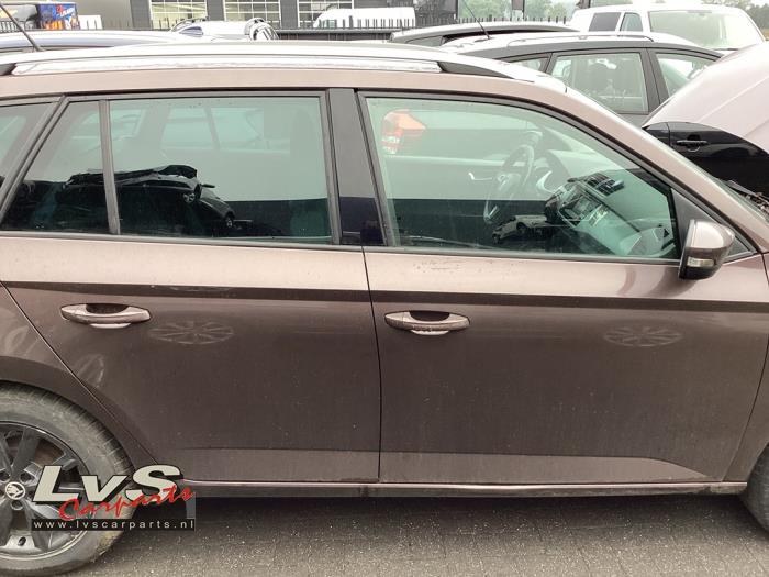 Skoda Fabia Rear door 4-door, right