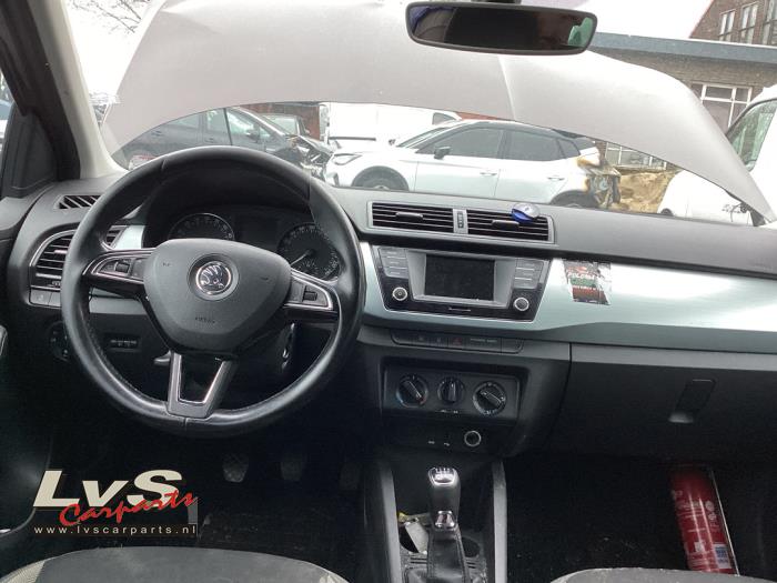 Skoda Fabia Airbag set + dashboard
