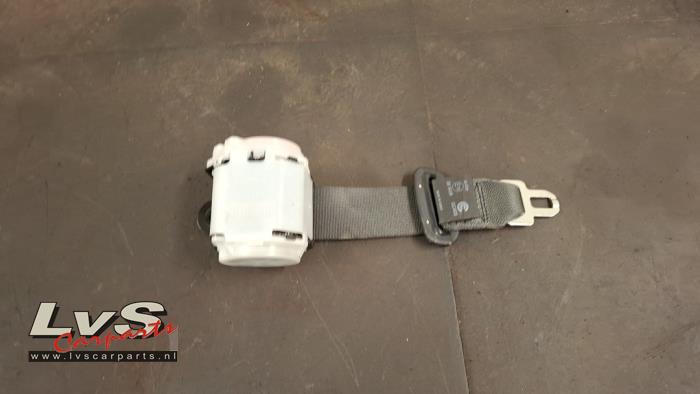 Kia Stonic Ceinture de sécurité arrière centre