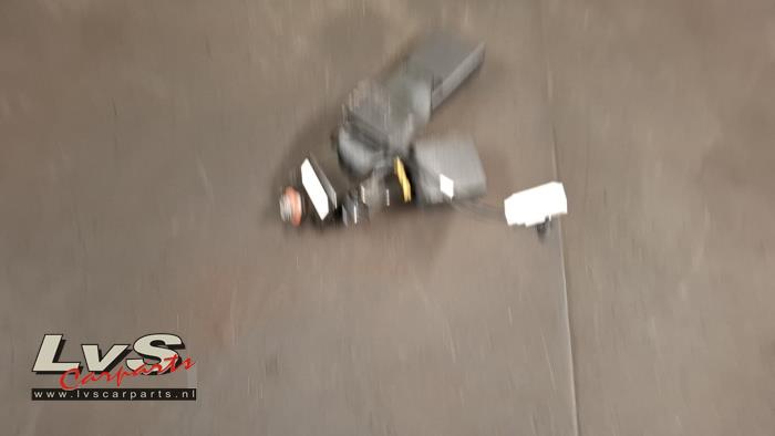 Kia Stonic Sicherheitsgurt Schließe rechts hinten