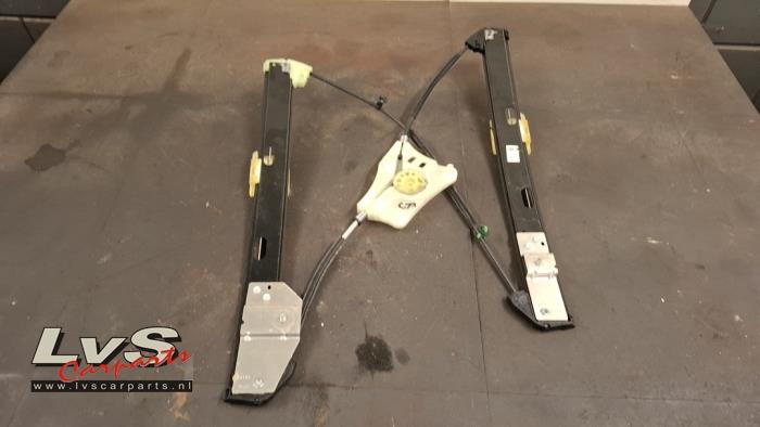 Seat Arona Ruitmechaniek 4Deurs rechts-voor