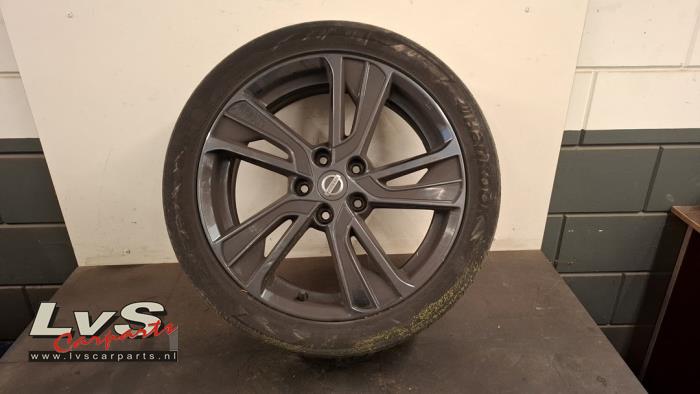 Nissan Juke Wheel + tyre