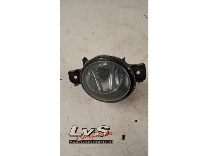 Nissan Micra Nebelscheinwerfer rechts vorne