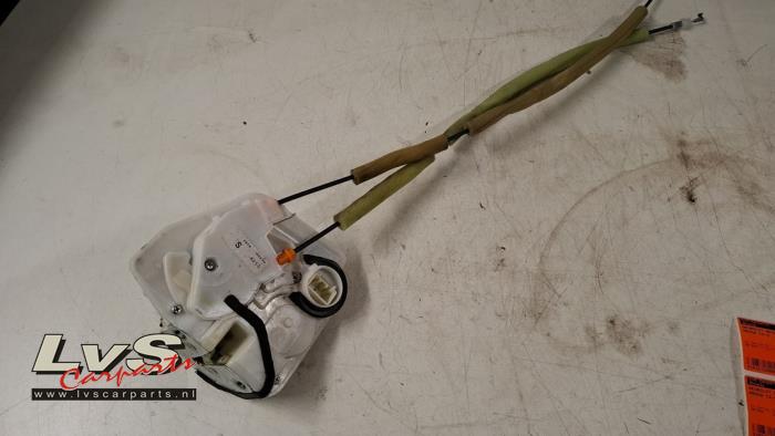 Mazda CX-5 Türschlossmechanik 4-türig rechts vorne