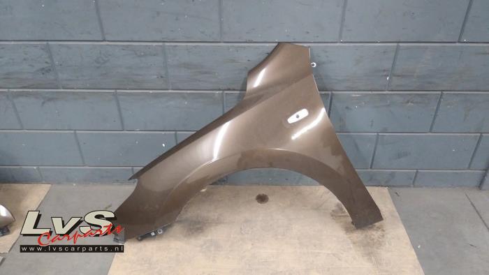 Hyundai I30 Front wing, left
