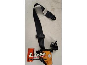 Gebruikte Veiligheidsgordel links-achter Mazda CX-5 I (KE,GH) 2.0 SkyActiv-G 16V 2WD Prijs € 60,00 Margeregeling aangeboden door LvS Carparts