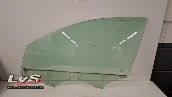 Peugeot 208 Vitre portière 4portes avant gauche