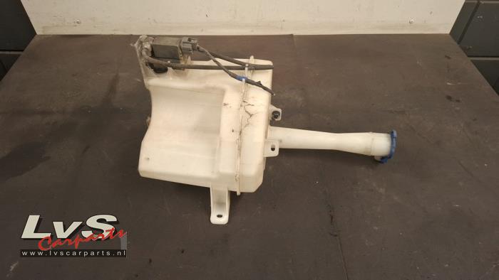 Hyundai I30 Réservoir lave-glace avant