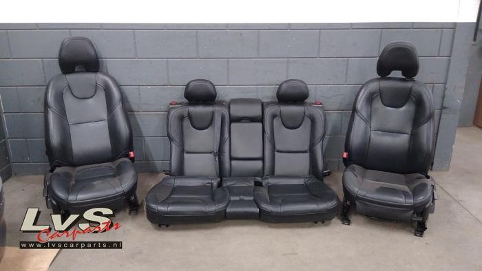 Volvo V40 Kit revêtement (complet)