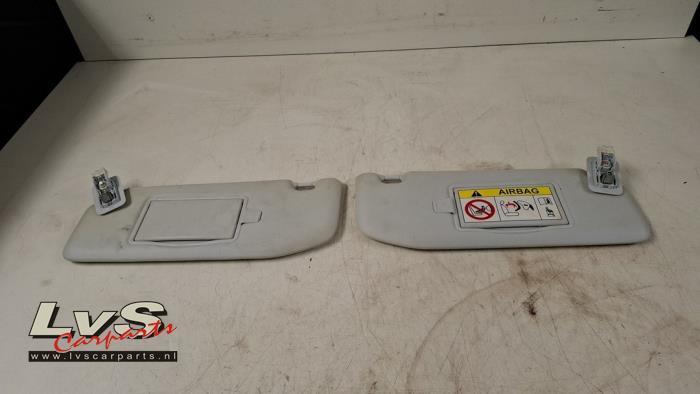 Peugeot 208 Ensemble pare-soleil