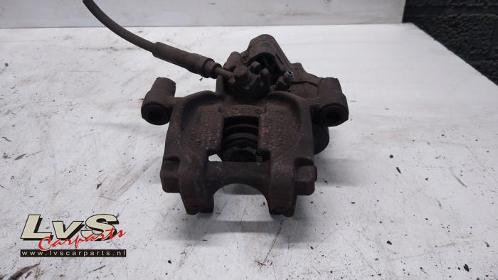 Volkswagen Golf Sportsvan Rear brake calliper, left
