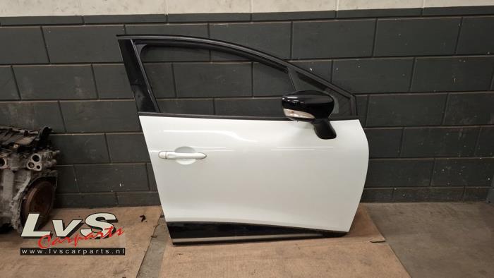 Renault Clio Tür 4-türig rechts vorne