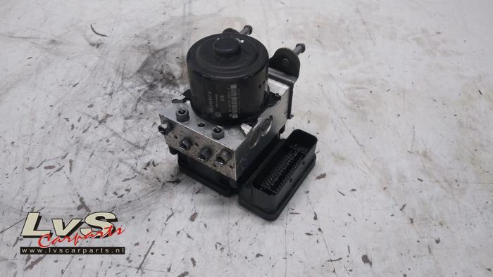 Volkswagen Transporter ABS pump