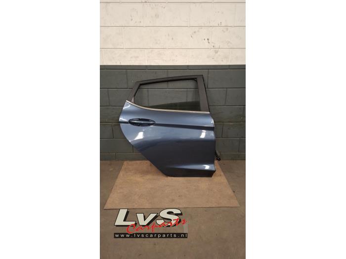 Ford Fiesta Tür 4-türig rechts hinten