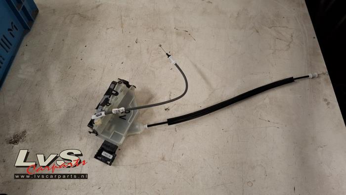 Opel Crossland X Front door lock mechanism 4-door, right