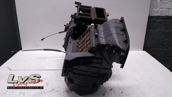 Värmarhus från en Opel Karl 1.0 12V 2016