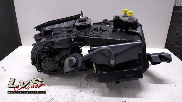 Värmarhus från en Opel Karl 1.0 12V 2016