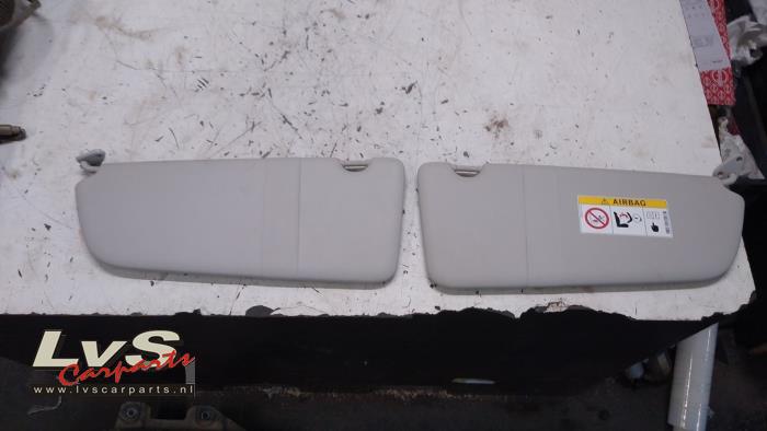 Mercedes Vito Ensemble pare-soleil