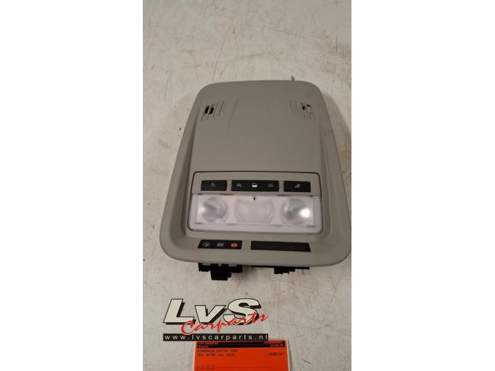 Opel Astra Eclairage intérieur avant