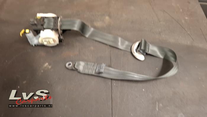 Hyundai H300 Tendeur de ceinture droit