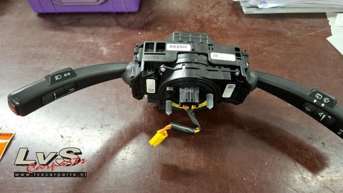 Volvo V40 Steering column stalk