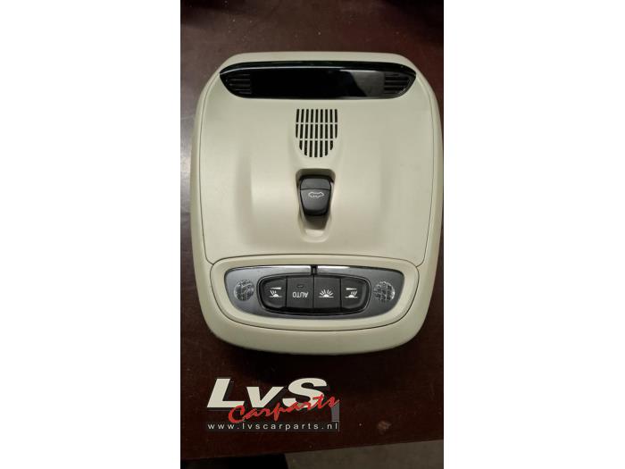 Volvo V40 Eclairage intérieur avant