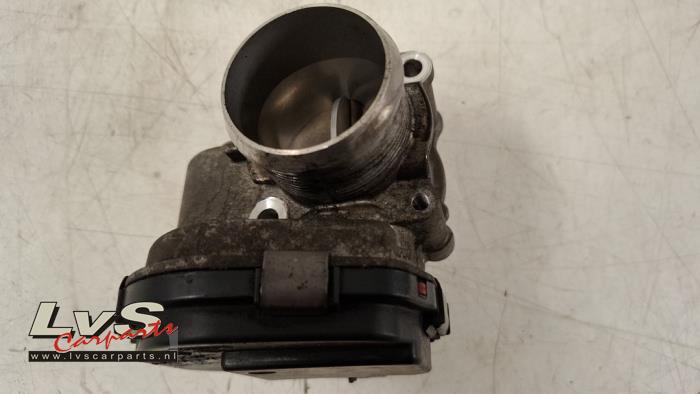 Volvo V40 Throttle body