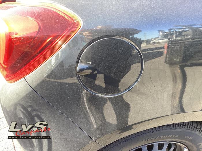 Opel Corsa Clapet réservoir