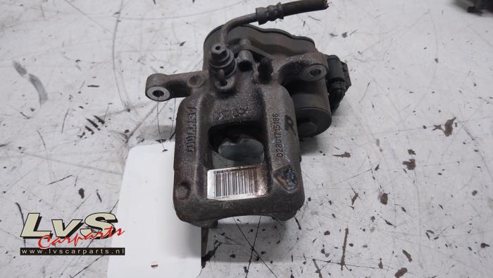 Citroen C4 Picasso Remklauw (Tang) rechts-achter