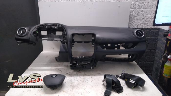 Renault Clio Airbag set + dashboard