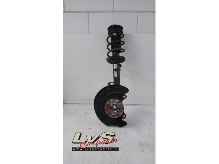 Volkswagen Caddy Stoßdämpferstrebe rechts vorne