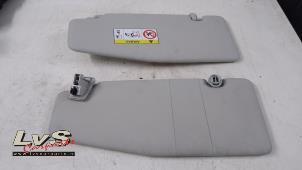 Używane Zestaw oslon przeciwslonecznych Volkswagen Caddy Cargo V (SBA/SBH) 2.0 TDI BlueMotionTechnology Cena € 30,25 Z VAT oferowane przez LvS Carparts