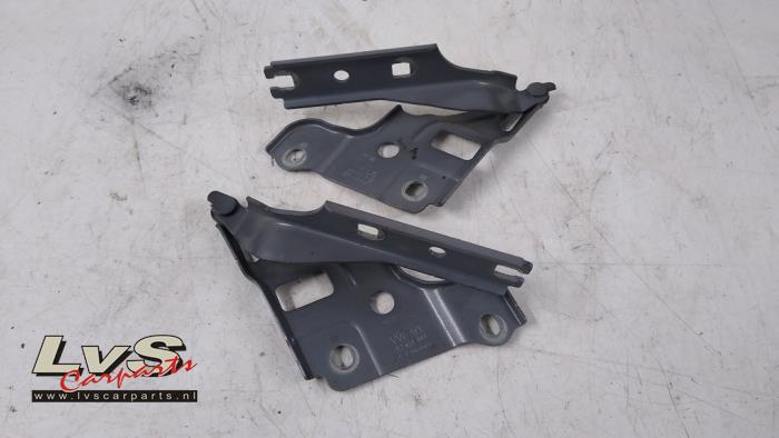 Volkswagen Caddy Bonnet Hinge