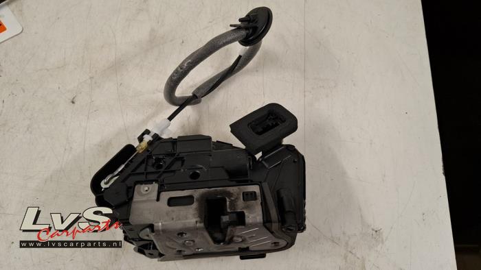 Volkswagen Caddy Deurslot Mechaniek 2Deurs rechts