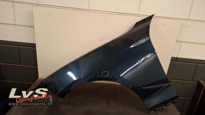 BMW 1-Serie Kotflügel links vorne