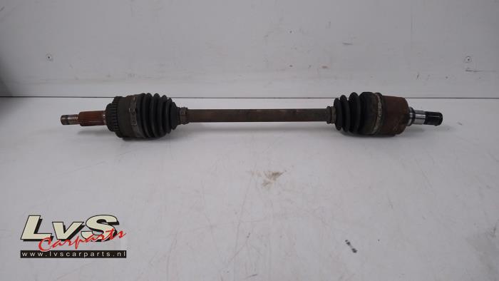 Suzuki Swift Aandrijfas links-voor