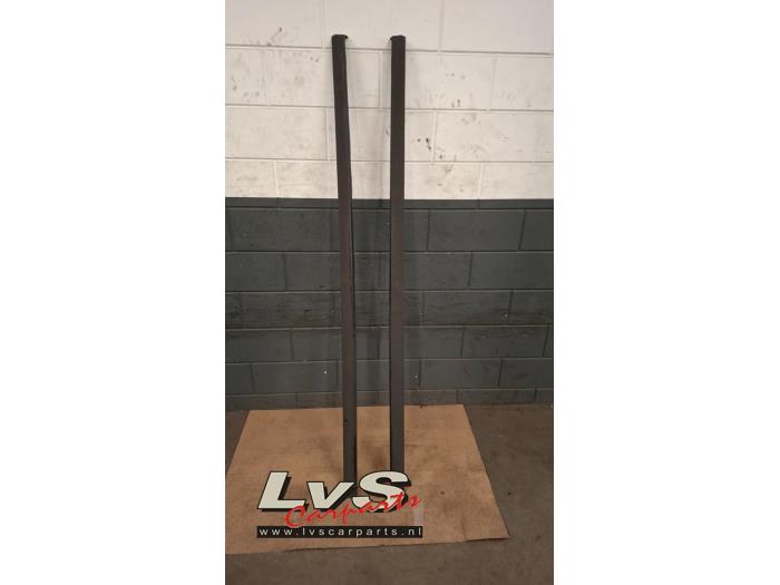 Volkswagen Polo Sideskirt left+right