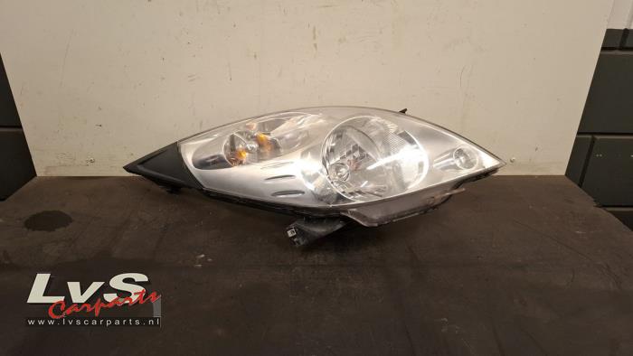Chevrolet Spark Headlight, right