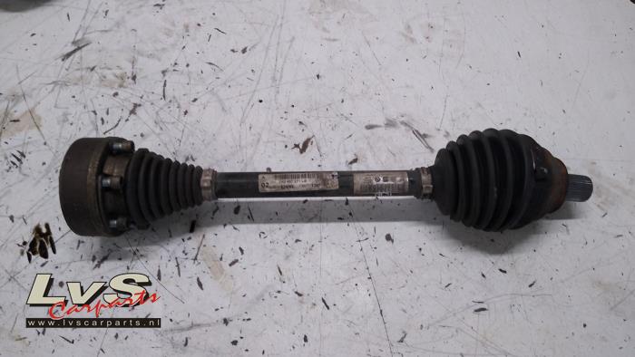 Volkswagen Golf Aandrijfas links-voor