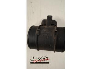 Begagnade Luftmassemätare Opel Corsa E 1.3 CDTi 16V ecoFLEX Pris € 10,00 Marginaltabell erbjuds av LvS Carparts
