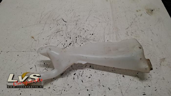 Renault Megane Front windscreen washer reservoir